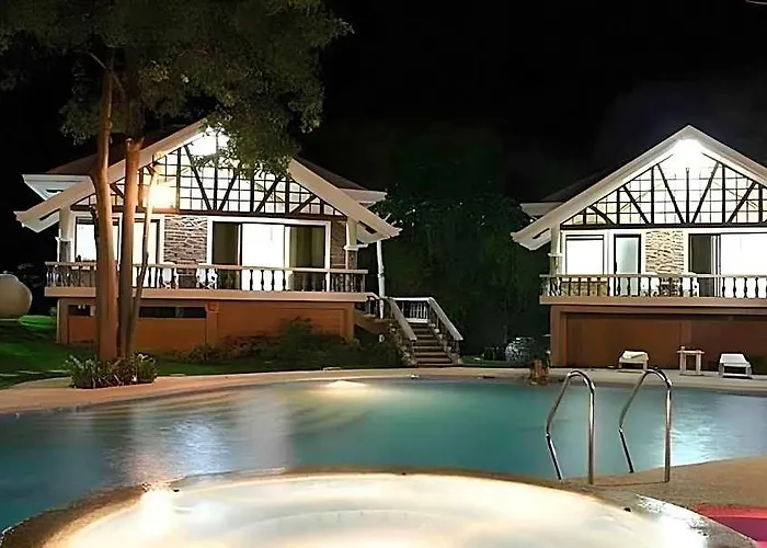 Ogtong Cave Hotel 3*