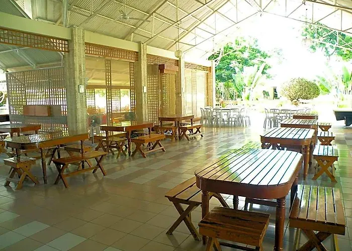 Ogtong Cave Hotel 3*