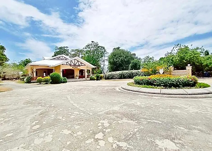 Ogtong Cave Hotel 3*